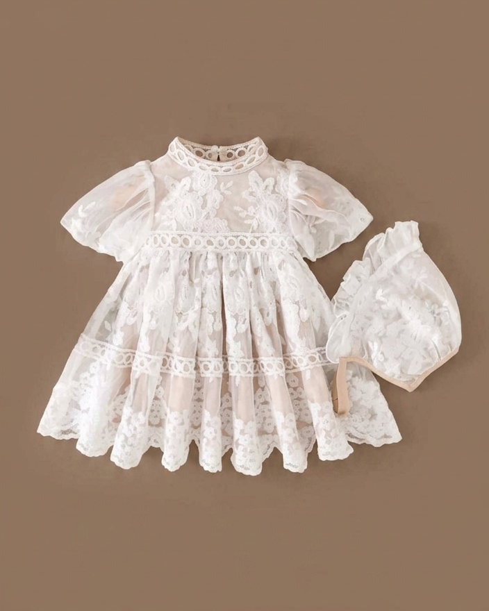 Embroidered gown with bonet