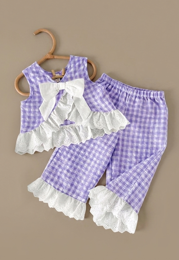 The classic purple lace set