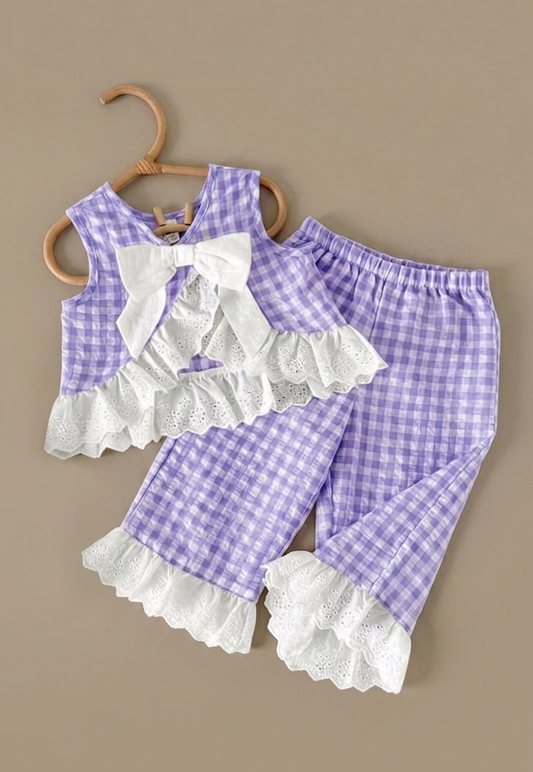 The classic purple lace set
