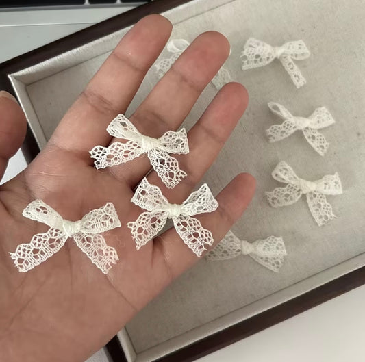 Lace Mini Clip