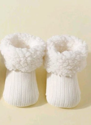 Girls Winter Charm Booties- White
