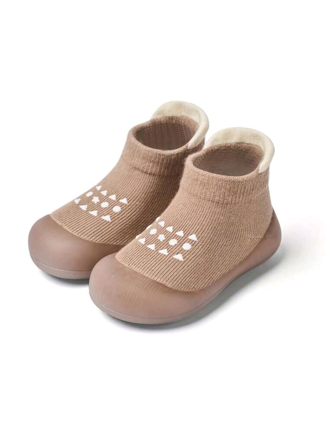 Sand Dots Sock Shoes