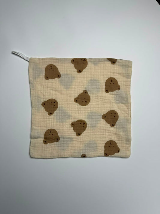 Face Towel - Confetti Hearts